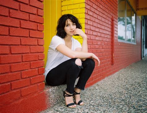 emily rudd feet